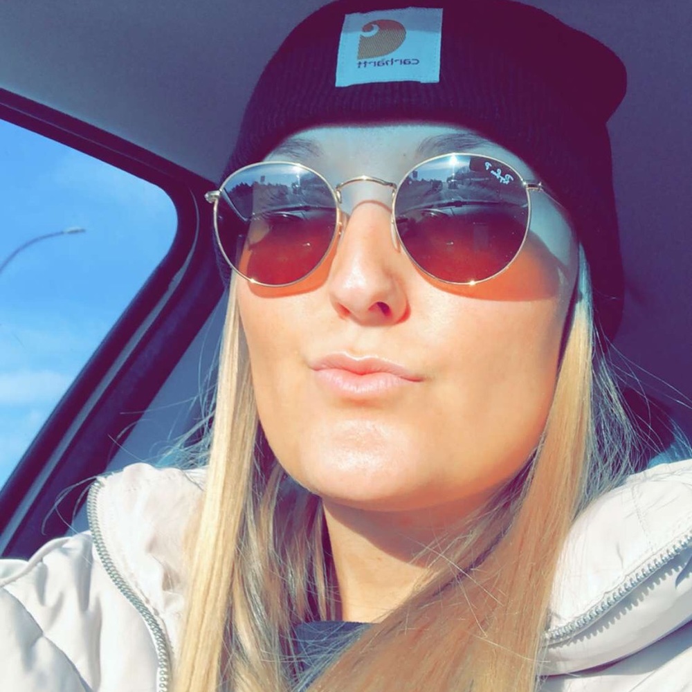 Meet your Posher, Mandy